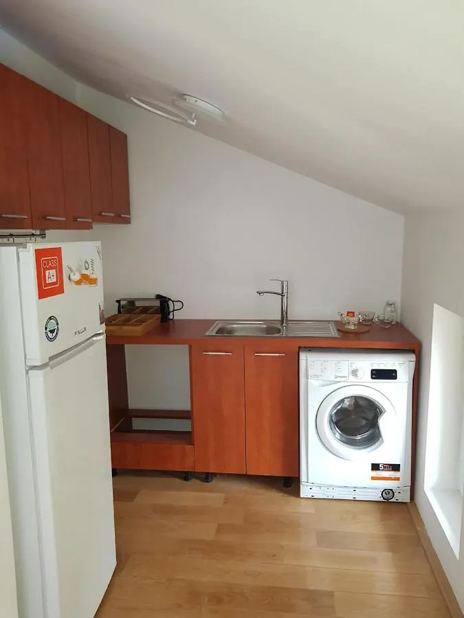 Mega Mall Monza National Arena Apartment Bucharest 0*,