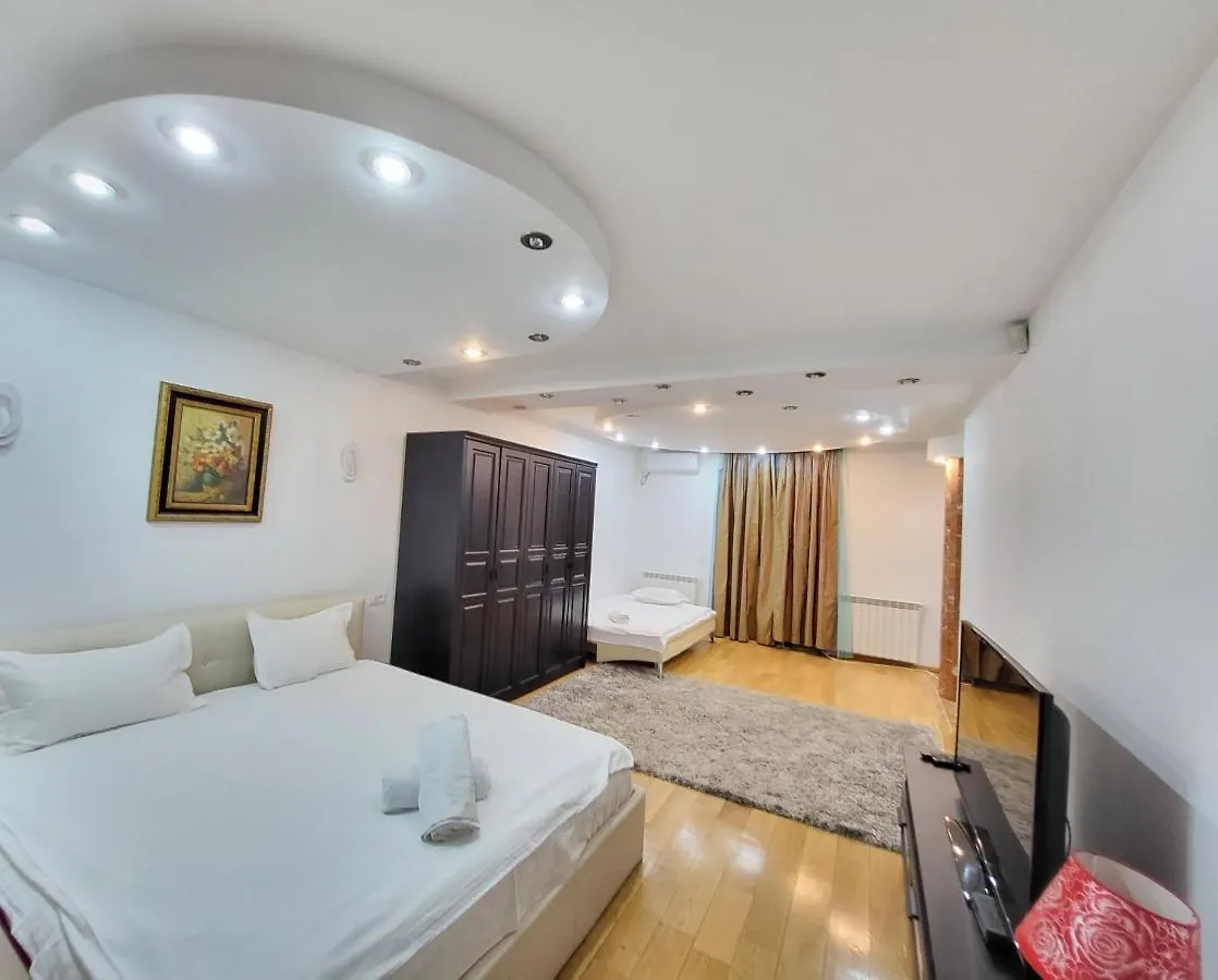 Mega Mall Monza National Arena Apartment Boekarest